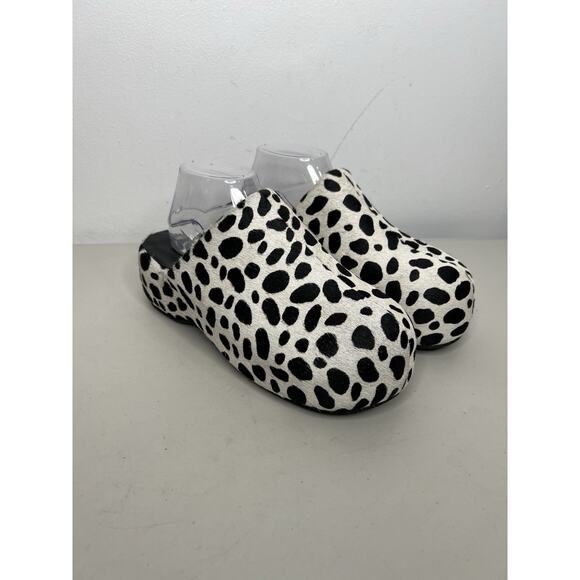 Simon Miller Bubble Clogs Dalmatian Slip On Size 40 or Women’s Size 10 - Picture 1 of 9